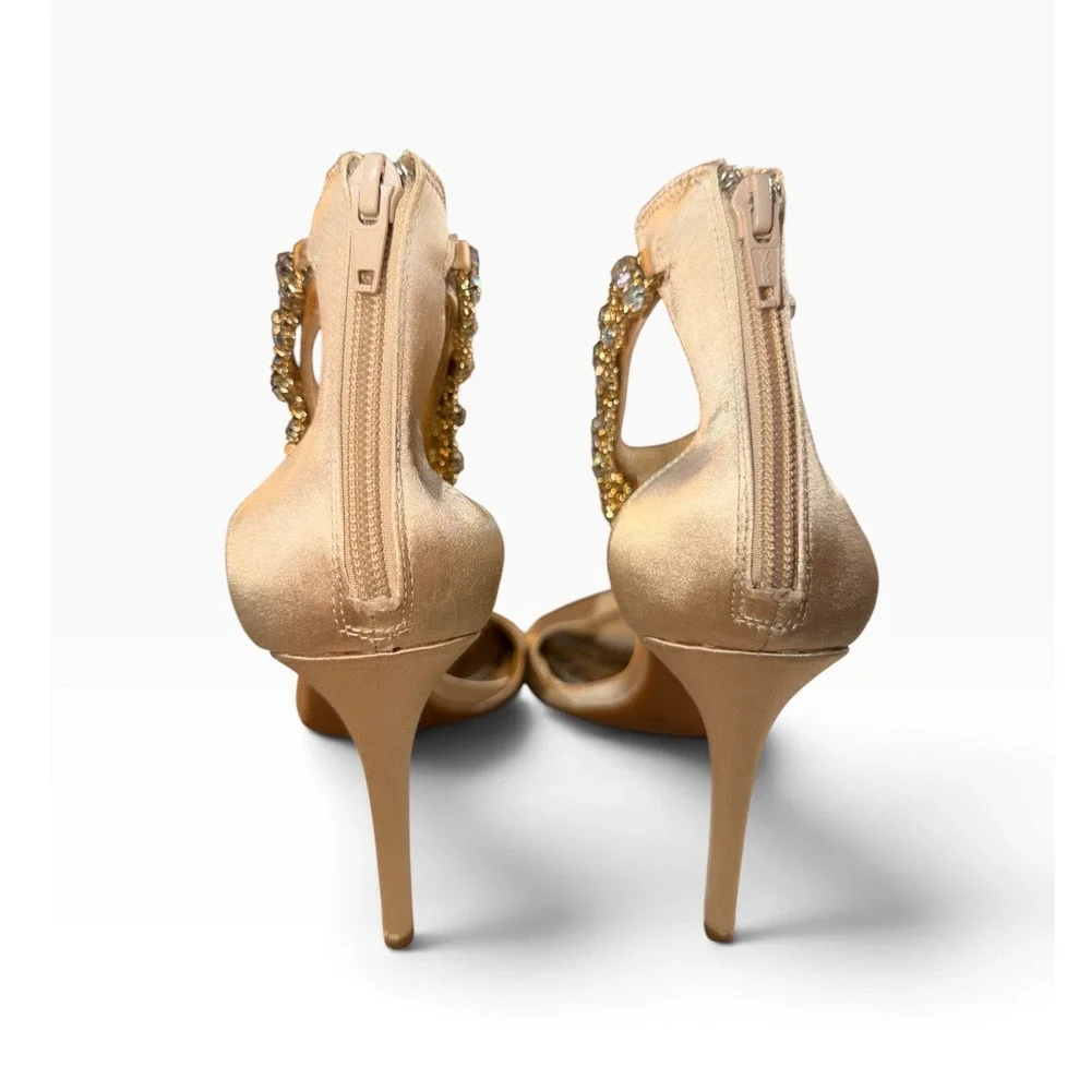 Gianni Bini Stiletto Sandals Womens 8M Gold EUC Rhinestone T-Strap Satin Heels
